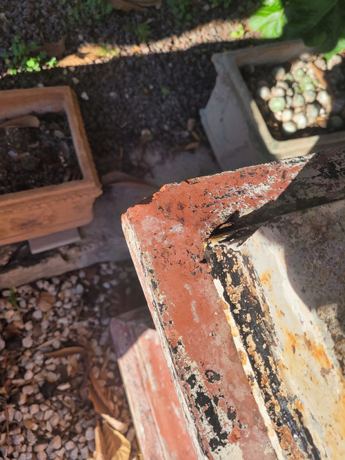 Suite De 4 grands Vases De Jardin En Fonte Sur Socle En Terre-cuite, XIXème Siècle