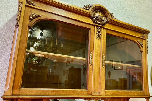 Credenza a due corpi