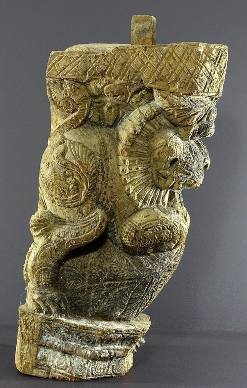 Inde, Région Du Tamil Nadu, XVIIème-XVIIIème, élément d'Architecture En Bois Figurant Un Yali. 