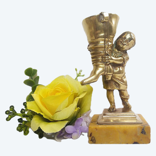 Stivale porta fiammiferi con scultura in bronzo delle Sette Leghe 