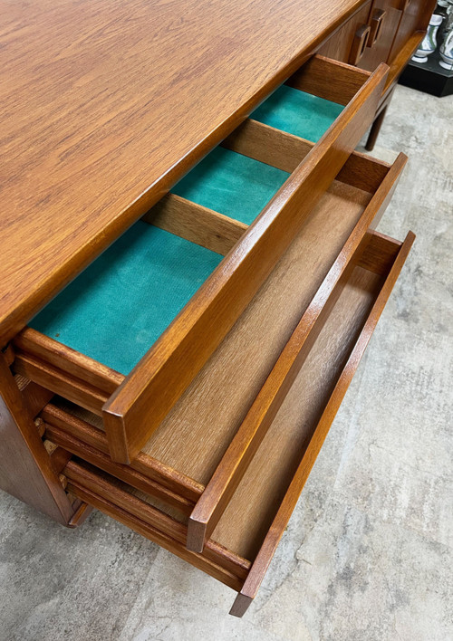 Vintage Scandinavian teak sideboard 1950/1960