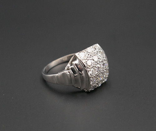 Bague Diamants, Platine Et Or Blanc 18 Carats.