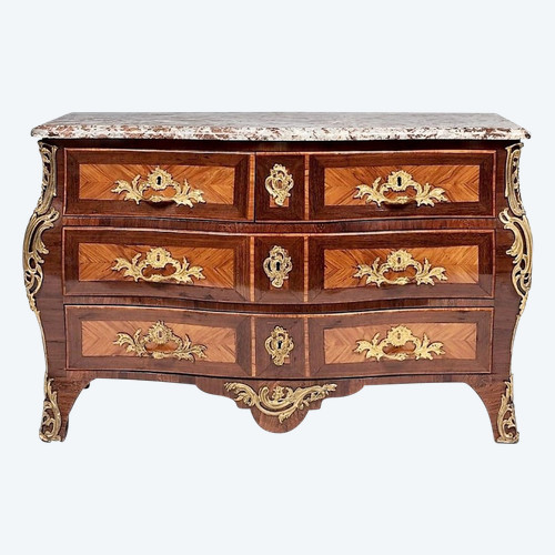 REMISE DE 25% -  Estampillée  BOUDIN - Commode Tombeau Galbée  - Epoque Louis XV