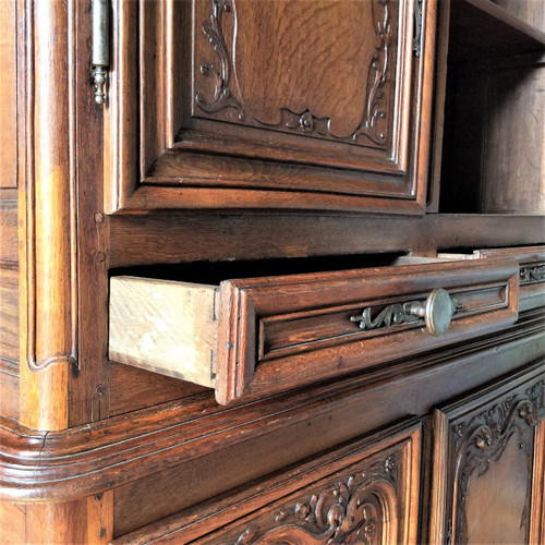 Louis XIV Two-Body Buffet in Carved Oak - Late 17th Century