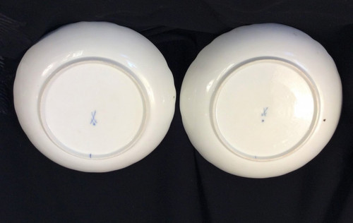 25% DISCOUNT UNTIL 30.11 - Meissen - Pair of Porcelain Compotiers - Late 17th Century