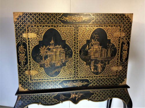 25% DISCOUNT UNTIL 11/30 - Black and Gold Lacquer Cabinet - Early 20th Century