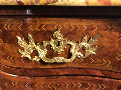 REMISE 25%  - Estampillée F. GARNIER - RARE Commode  Régence - Début 18ème