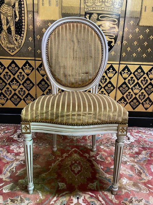 Set of 4 Louis XVI style medallion chairs