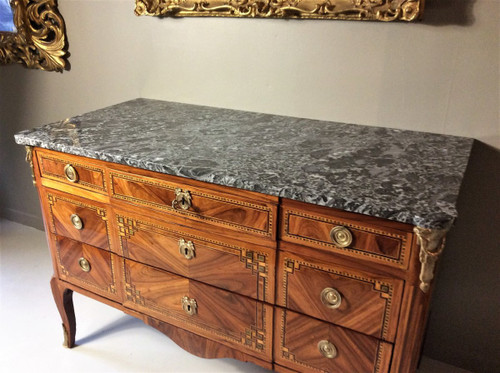 Remise 25\%  - Estampillée "F. Delorme" - Commode Pantalonnière - 18ème Siècle
