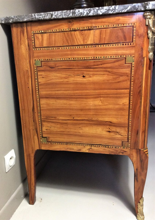 Remise 25\%  - Estampillée "F. Delorme" - Commode Pantalonnière - 18ème Siècle