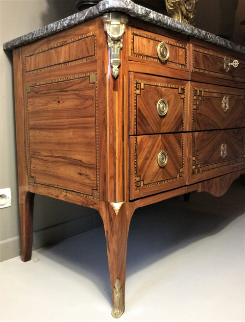 Remise 25\%  - Estampillée "F. Delorme" - Commode Pantalonnière - 18ème Siècle