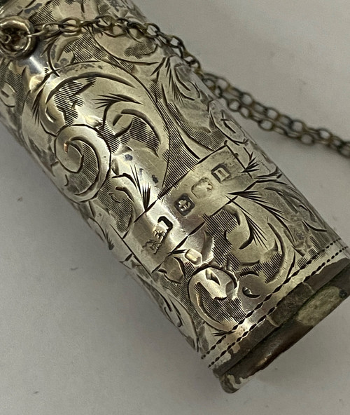 Englische Silberflasche aus dem 19. Jahrhundert.