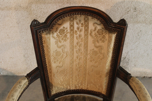 3 Poltrone Luigi XVI in faggio intagliato e modanato, fine XVIII secolo
