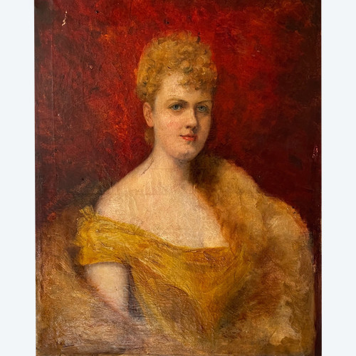 Portrait of an elegant woman circa 1900