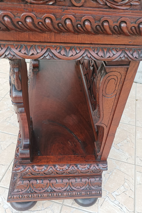 Renaissance sideboard in carved walnut 19th century