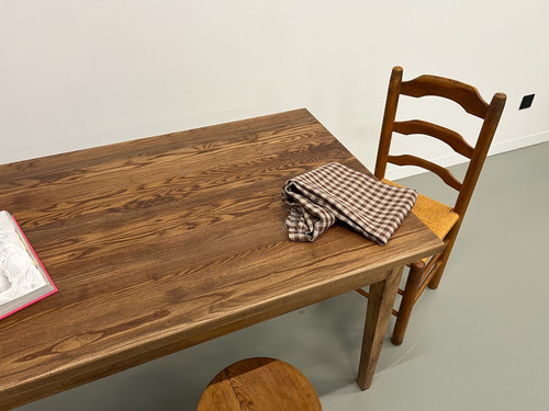 Farmhouse table with beech and solid ash spindle legs