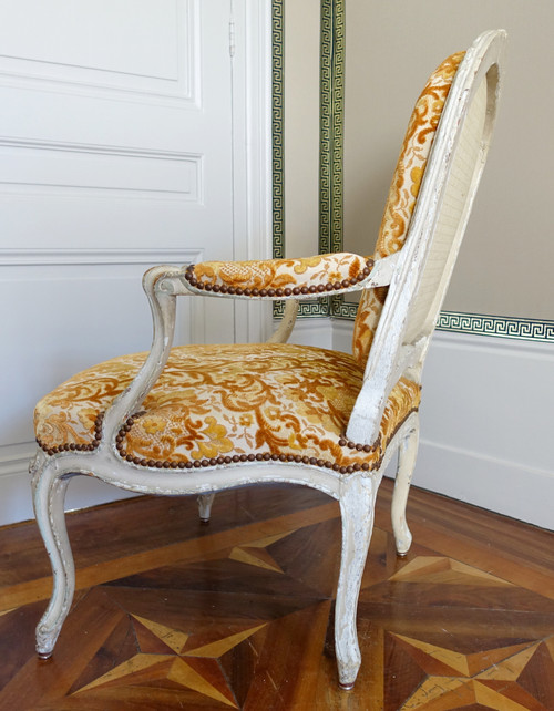 Poltrona da regina d'epoca Luigi XV, velluto goffrato