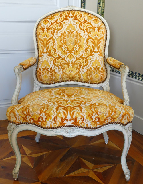 Poltrona da regina d'epoca Luigi XV, velluto goffrato