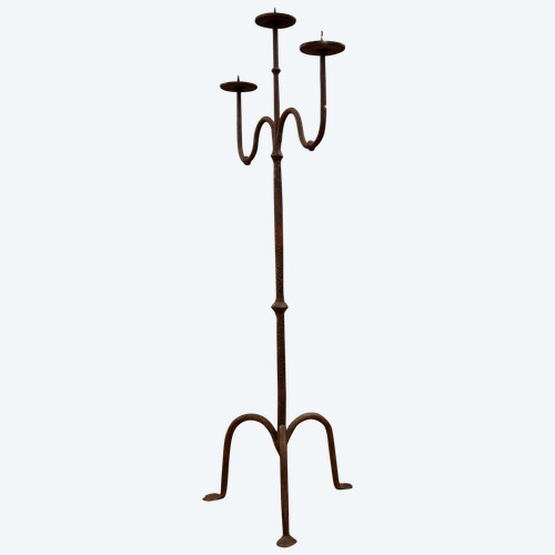 Candelabro da castello in ferro battuto del XVI secolo