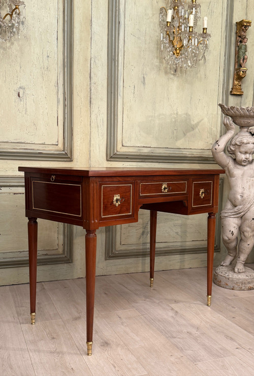 Leonard Boudin, Bureau Plat En Acajou d'Eoque Louis XVI Estampillé Vers 1780