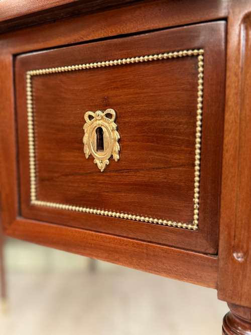 Leonard Boudin, Bureau Plat En Acajou d'Eoque Louis XVI Estampillé Vers 1780