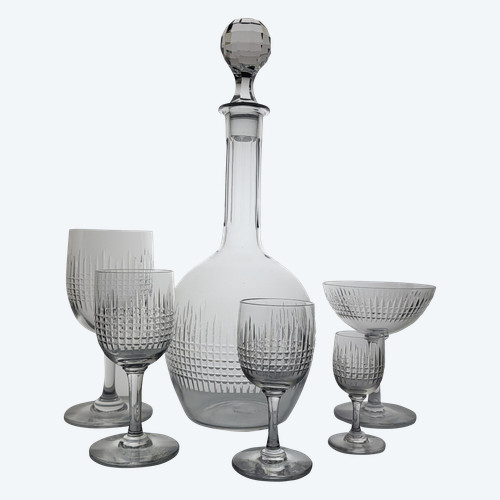 30-piece glass set in Baccarat Nancy crystal