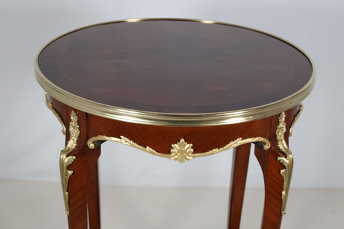 Transition-style pedestal table, 1900s