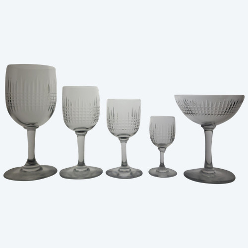 30-piece glass set in Baccarat Nancy crystal