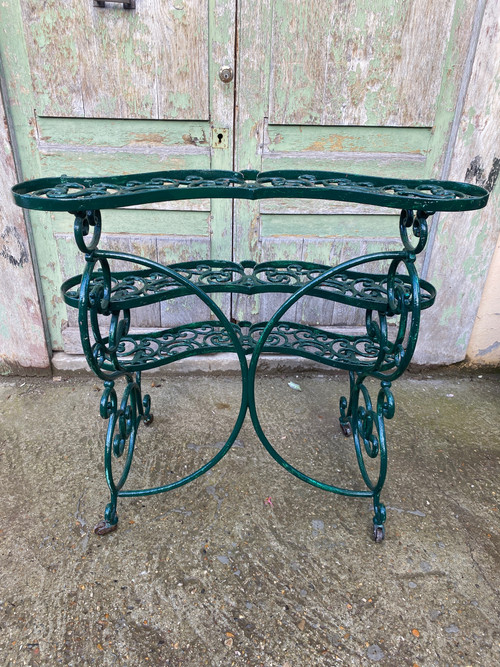 Portafiori in ghisa / mensola da giardino, decorazione a volute, periodo Napoleone III