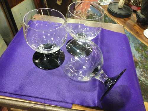 11 wine glasses from the '30s