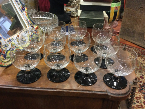 11 wine glasses from the '30s