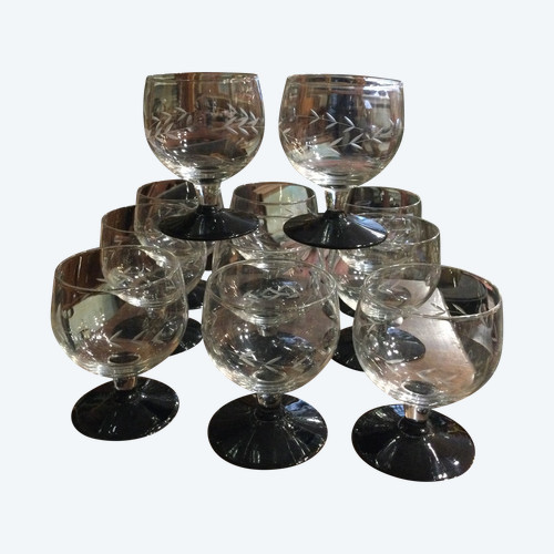 11 wine glasses from the '30s