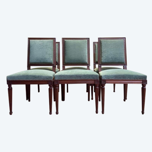 Suite de 6 chaises de style Louis XVI velours vert