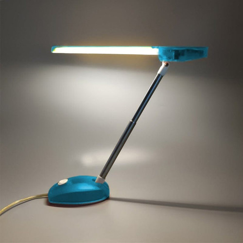 1990 Splendida lampada da tavolo blu "Microlight" di Ernesto Gismondi per Artemide. Realizzata in Italia