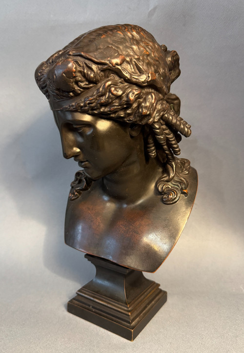 Busto di Arianna in bronzo di L. Oudry éditeur (Bacco, Antinoo)