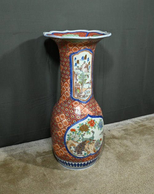 Vaso in porcellana giapponese, periodo Meiji - Fine XIX secolo