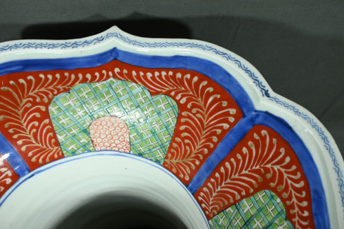 Vaso in porcellana giapponese, periodo Meiji - Fine XIX secolo