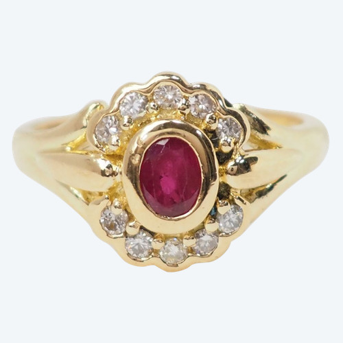 Bague marguerite en or jaune, rubis et diamants