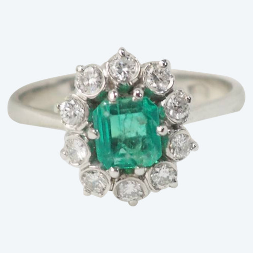 Bague marguerite en or blanc, émeraude et diamants