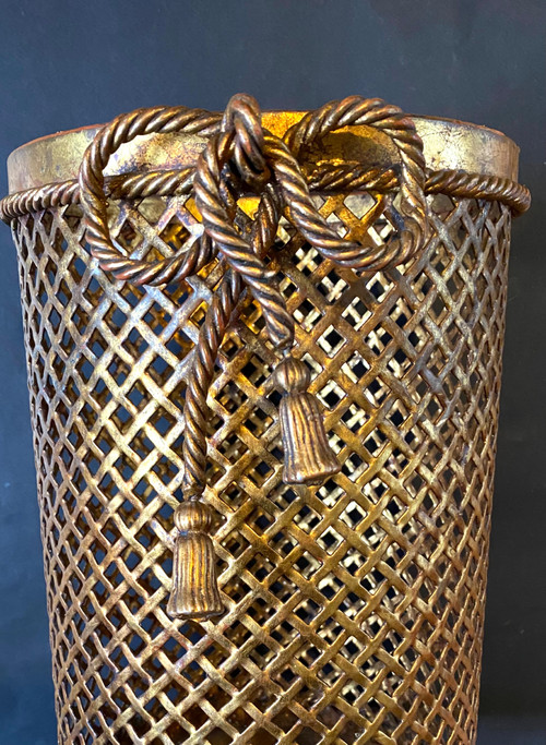 Li Puma. Gilded metal basket. Trimmings decoration. Italy, mid-20th century.
