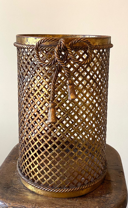 Li Puma. Gilded metal basket. Trimmings decoration. Italy, mid-20th century.
