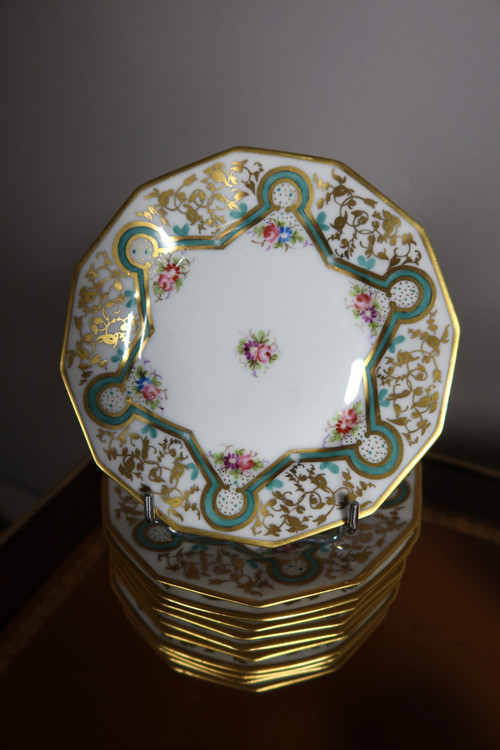 Service à thé,café et gâteaux en porcelaine de Lauret à Paris