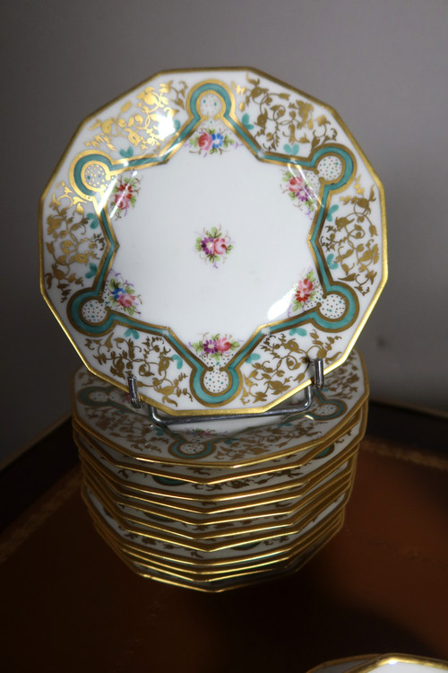 Service à thé,café et gâteaux en porcelaine de Lauret à Paris