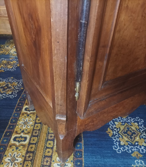 Transition period walnut cabinet