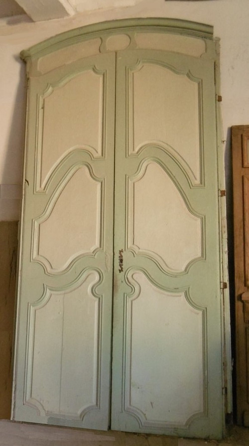 Grandes Portes Anciennes De Placard Cintrées époque XVIIIè Complètes Avec Leur Cadre Boiseries
