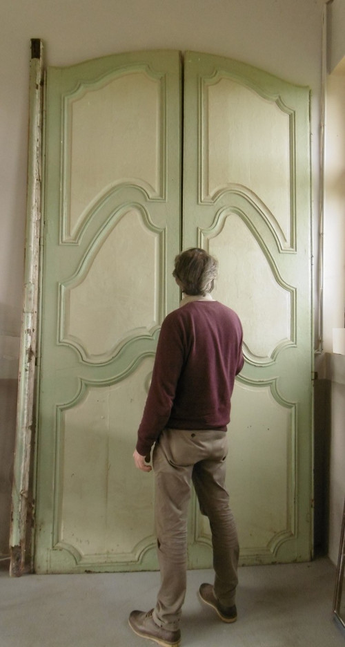 Grandes Portes Anciennes De Placard Cintrées époque XVIIIè Complètes Avec Leur Cadre Boiseries