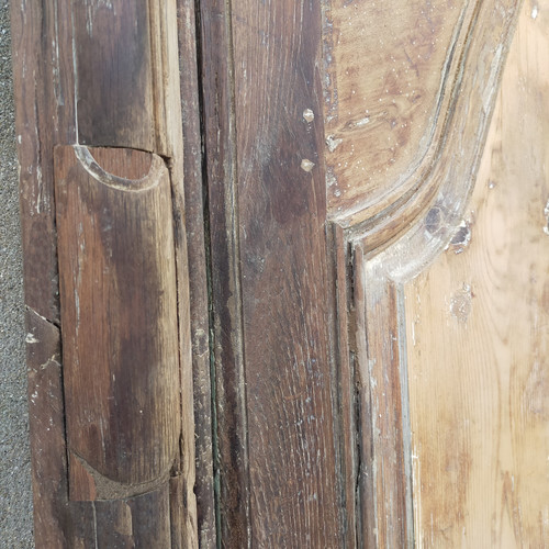 Grandes Portes Anciennes De Placard Cintrées époque XVIIIè Complètes Avec Leur Cadre Boiseries