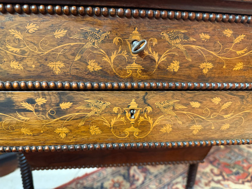 TABLE A OUVRAGE - COIFFEUSE EPOQUE CHARLES X