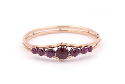 Bracciale di perline con granati di Perpignan in oro 18 ct, bracciale di perline in oro, gioielli regionali
