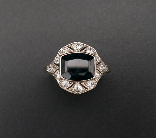 Ring Saphir und Diamanten, Platinfassung.